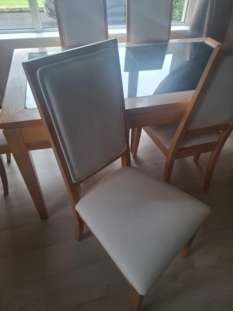 Kitchen Table and 6 chairs - Image 2