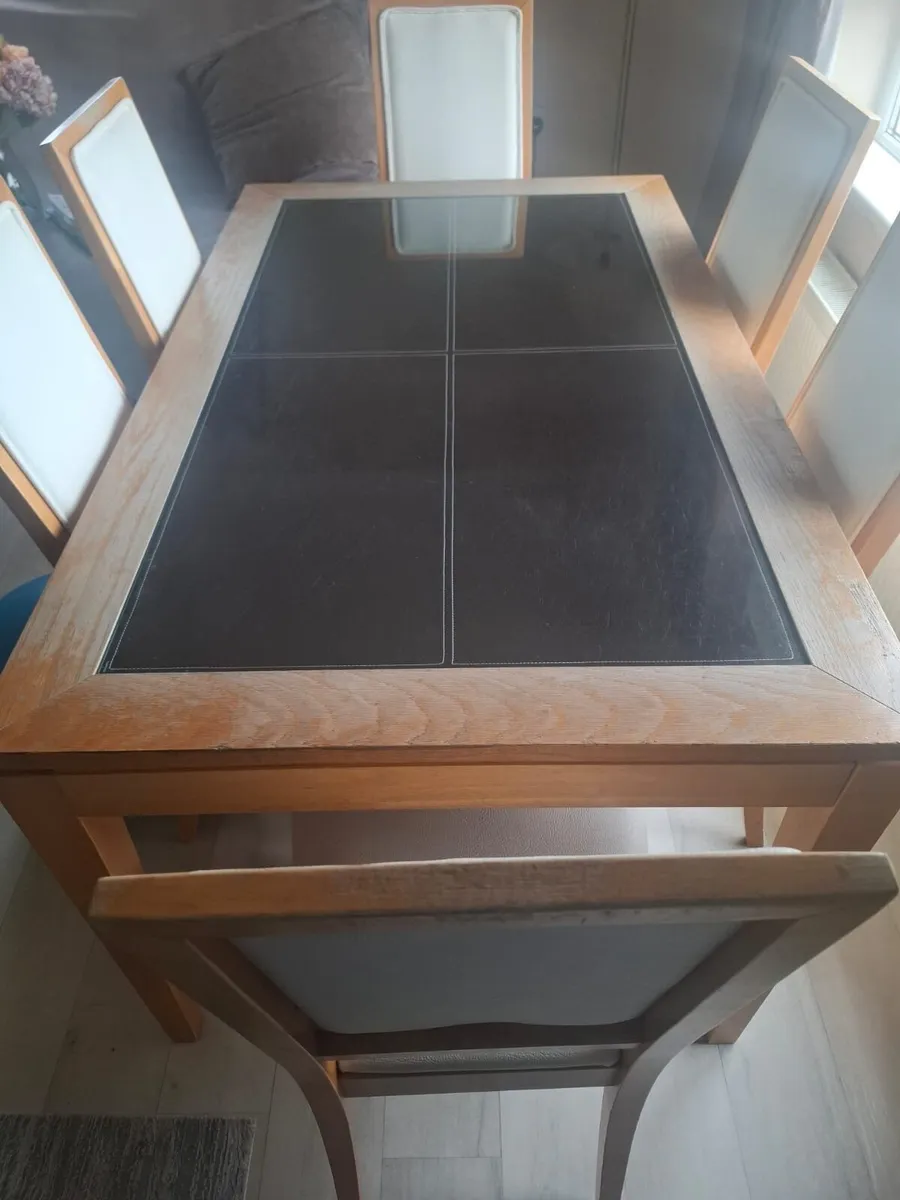 Kitchen Table and 6 chairs - Image 3
