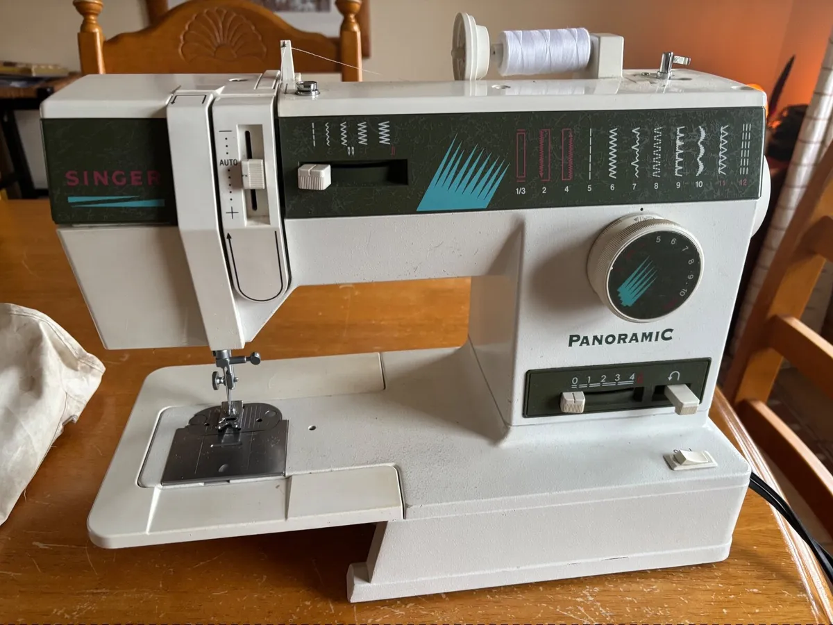 Singer Sewing Machine - Image 1