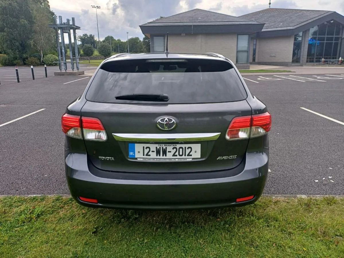 Toyota Avensis - Image 4