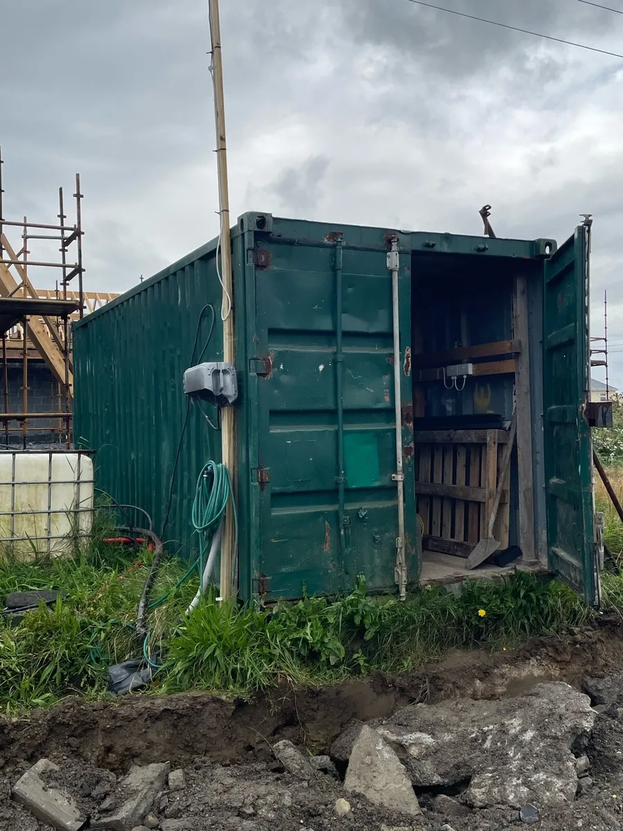 Site container with Toilet, Power and Shelving - Image 1