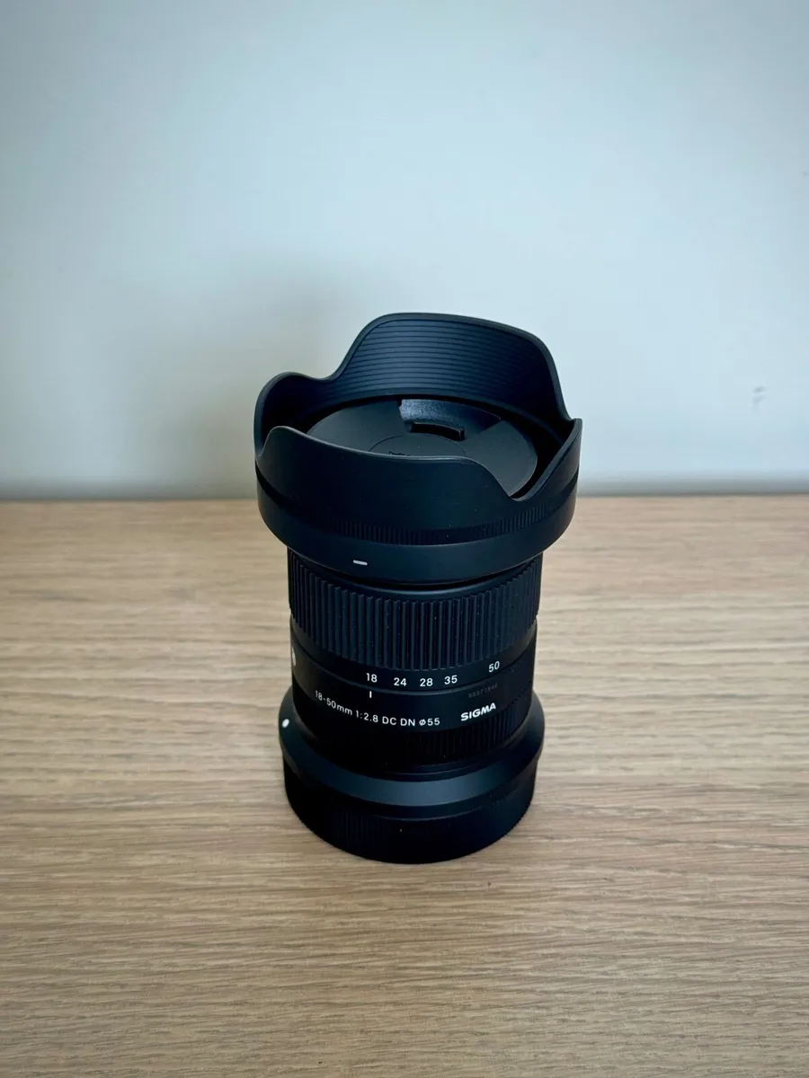 SIGMA 18-50mm F2.8 DC DN Contemporary Lens - Image 2