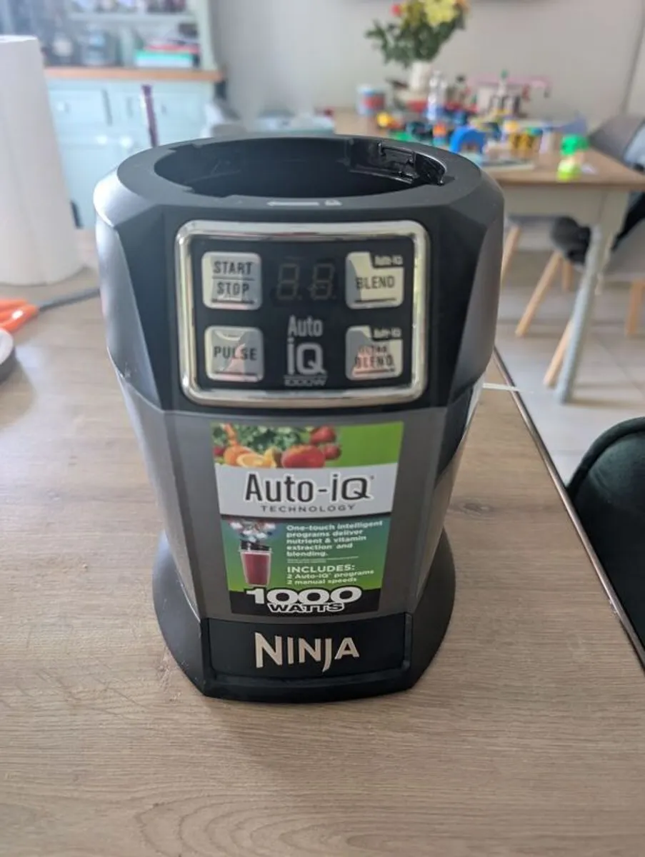 Ninja Auto IQ 1000w blender - Image 2