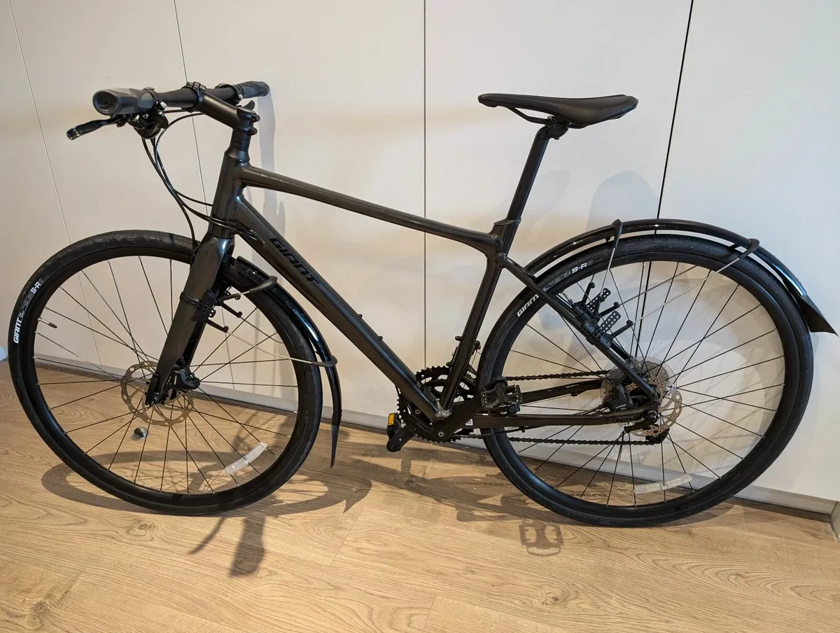 Giant FastRoad SL3 - Image 1