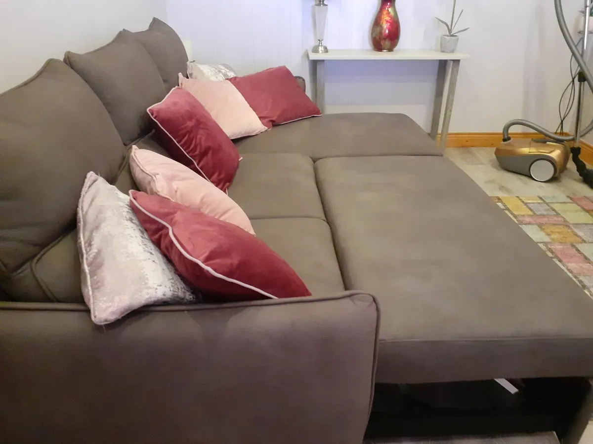 Furniture - Image 3