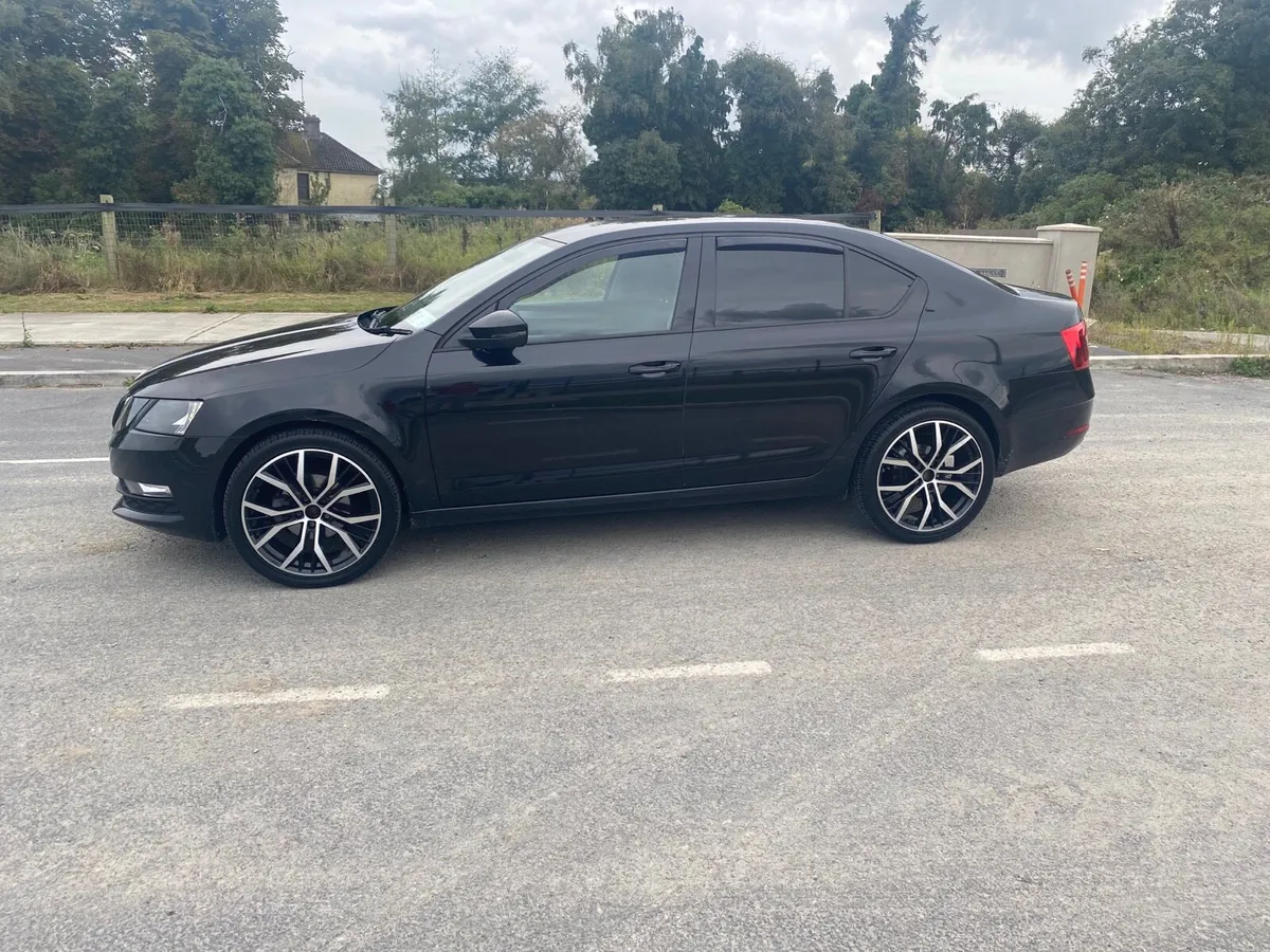 Skoda Octavia **Low Mileage** **NCT 3/27** - Image 3