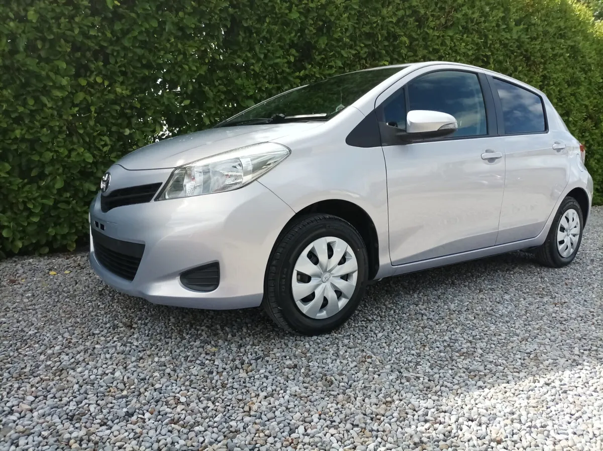Toyota Yaris 1.3 Automatic, 2014 - Image 1
