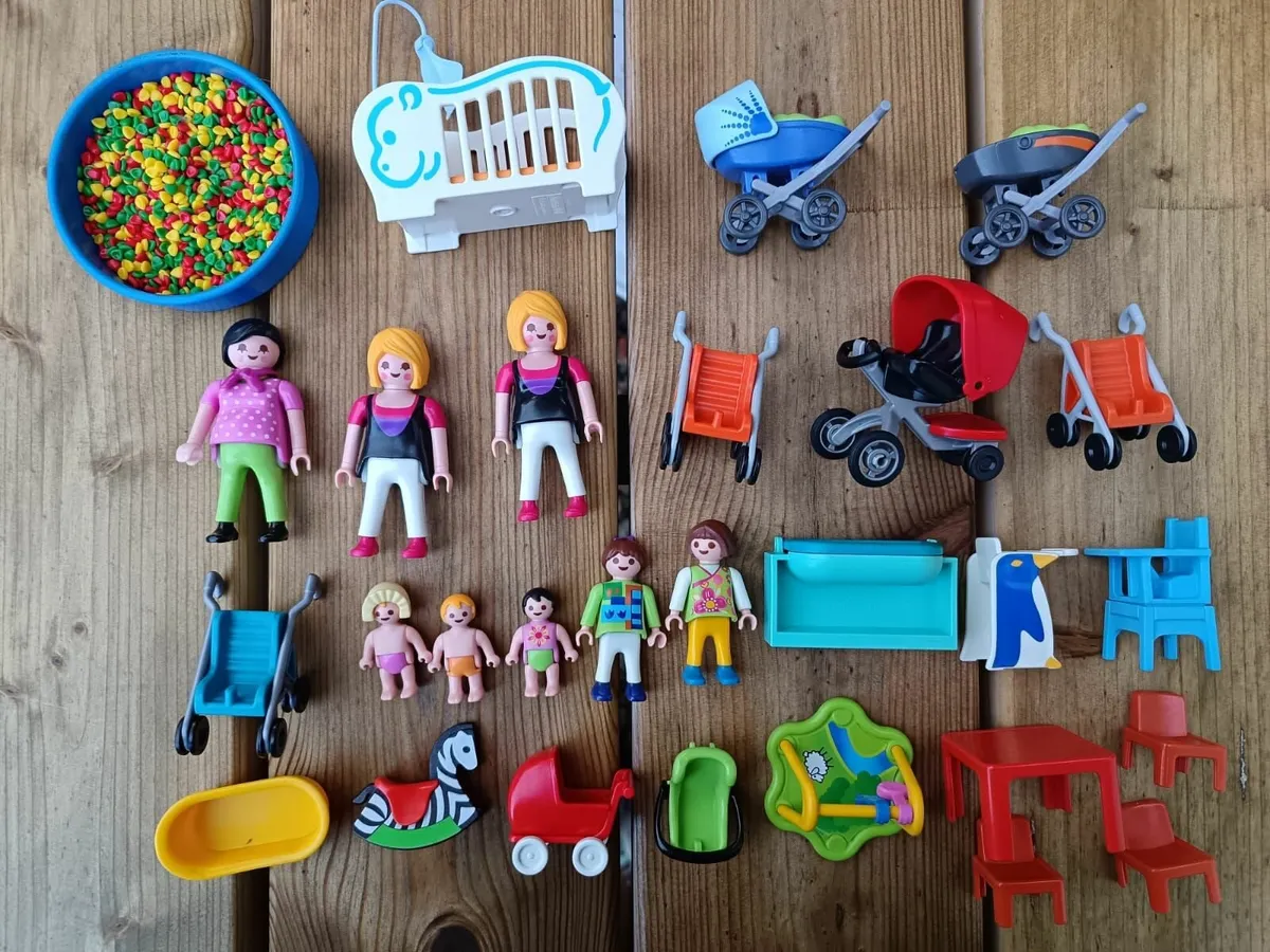 Playmobil baby/child play area - Image 4