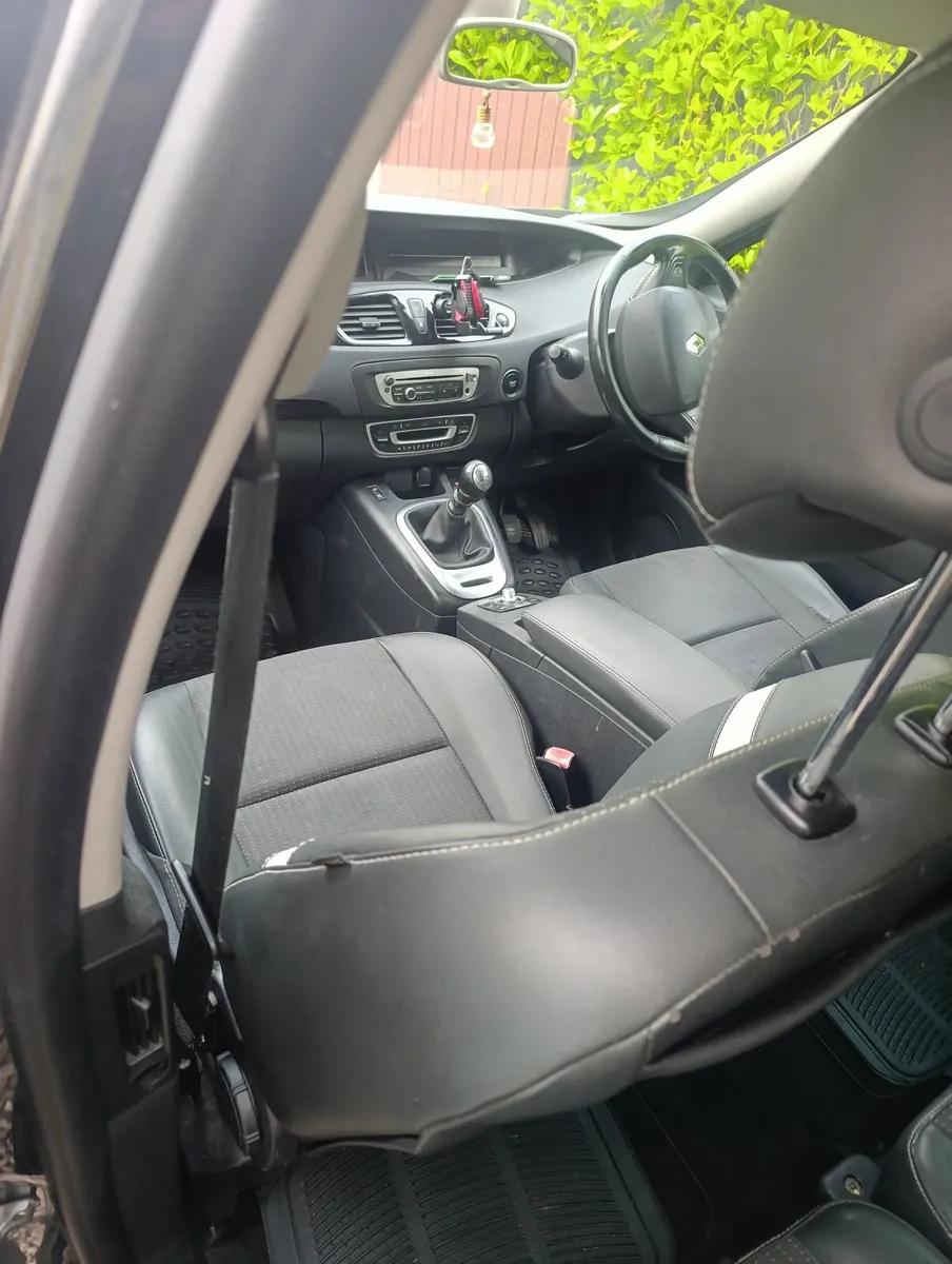 Renault Grand Scenic 2016.7 seats. - Image 3