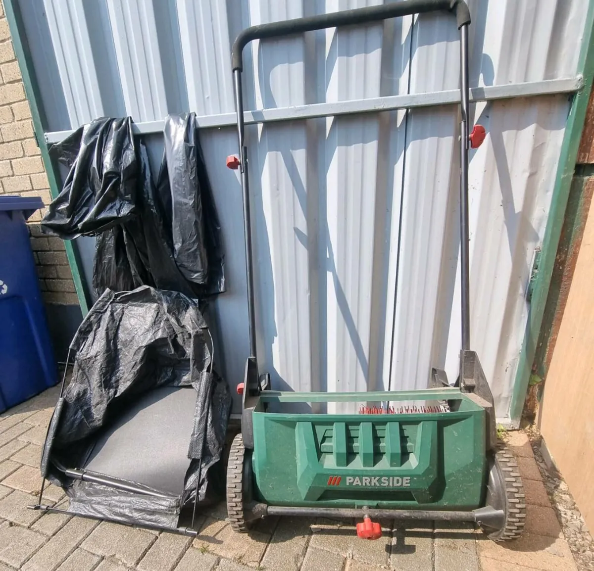 Parkside lawn and leaf sweeper - Image 1