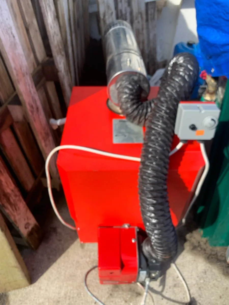 Oil boiler - Image 2