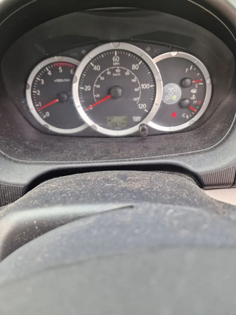Mitsubishi l200 2013 breaking - Image 3