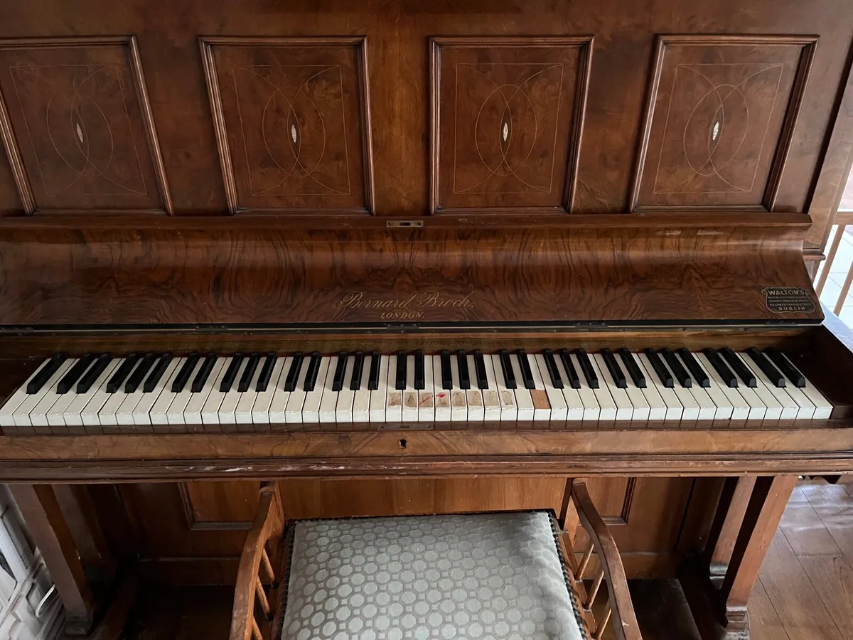 Piano (upright) - Image 4