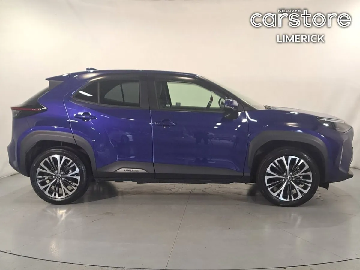 Toyota Yaris Cross 1.5 Hybrid Auto - Image 2