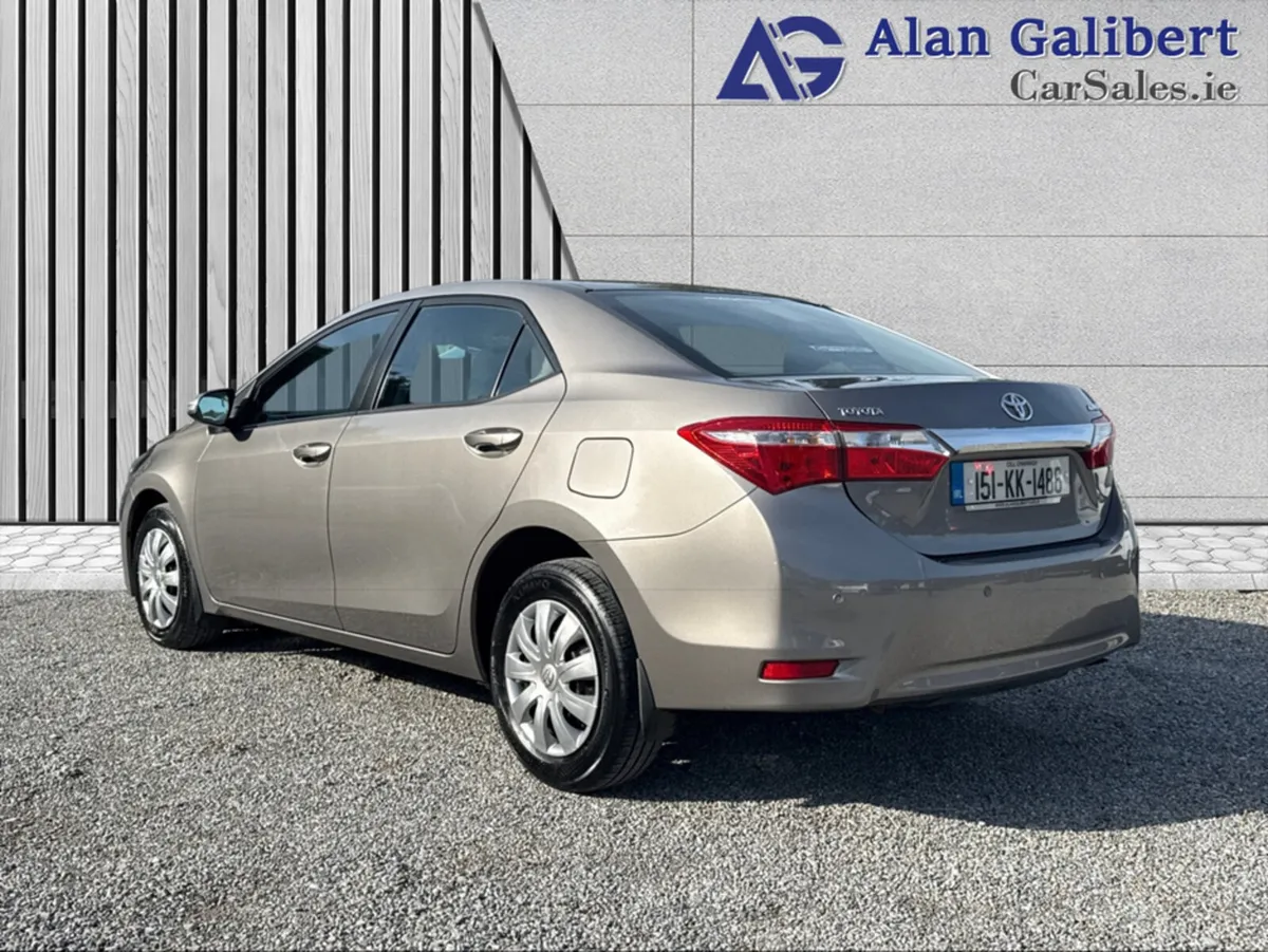 Toyota Corolla 1.4 D-4D TERRA 4DR - Image 2