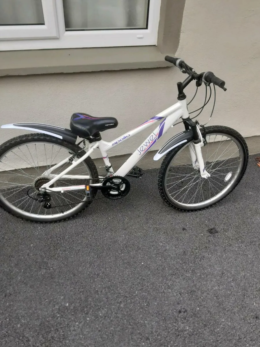 Girls bike