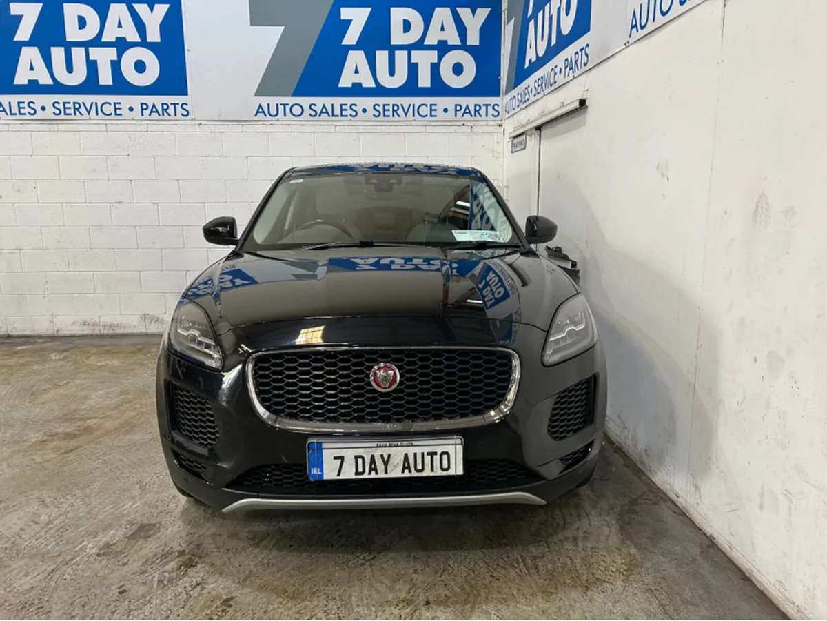 Jaguar E-Pace PAN ROOF AUTO  2.0 D  AWD - Image 2