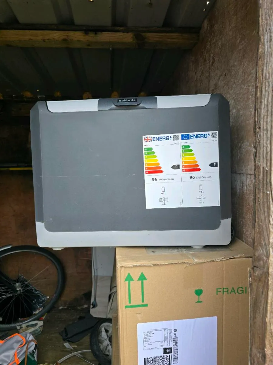 Electric/BatteryCool box - Image 2