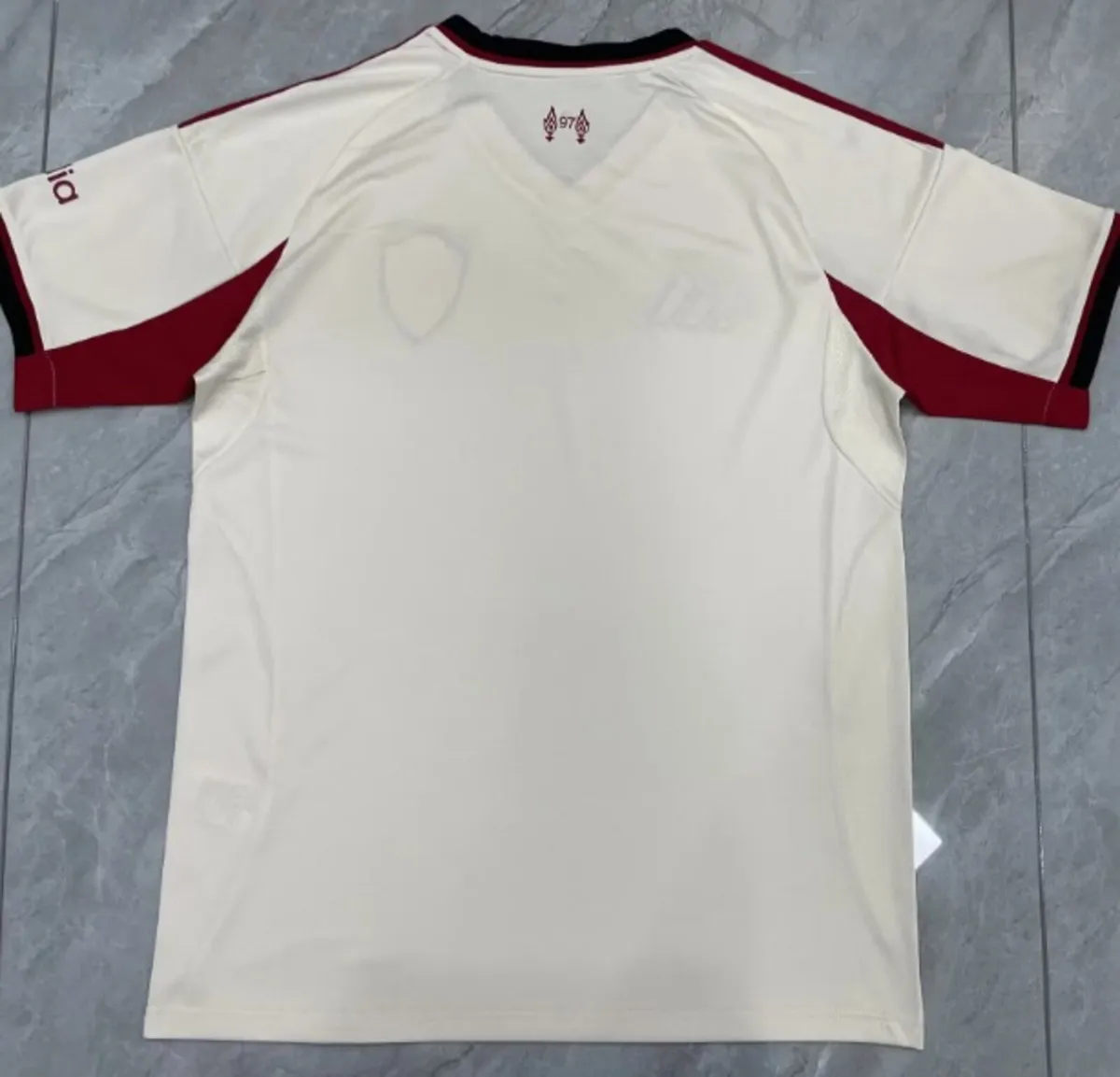 Liverpool away kit season 25/26 - Image 2