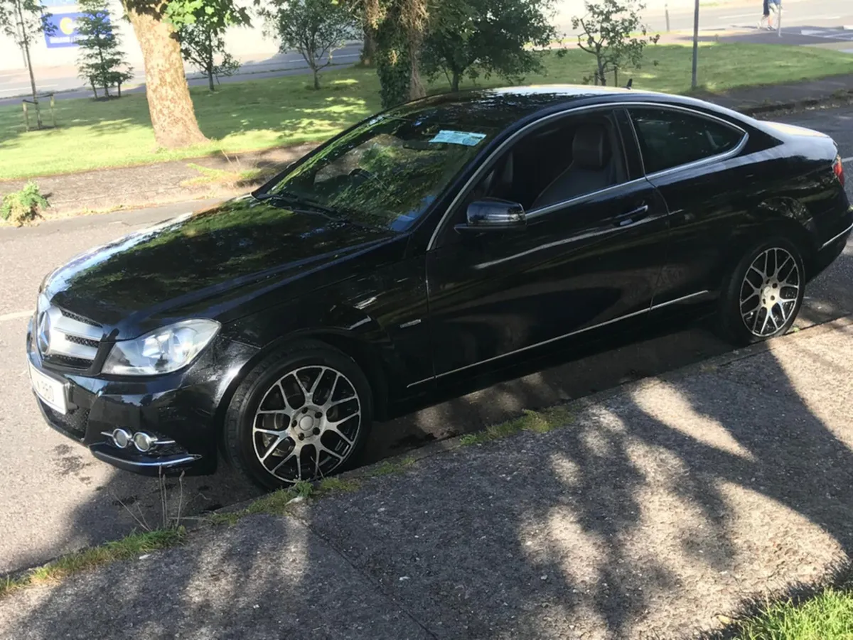 Mercedes-Benz C-Class C220 CDI BLUE EFFICIENCY 2DR - Image 2