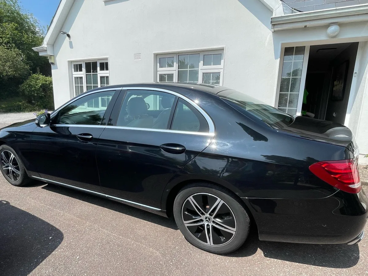Mercedes E200 - Image 3