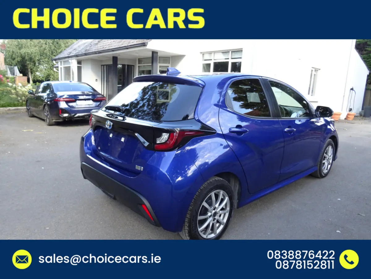 Toyota Yaris 1.5 AUTO HYBRID - Image 4