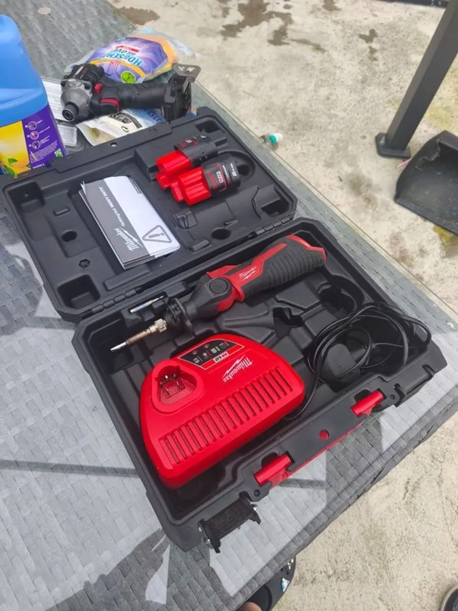 Milwaukee M12 Soldering Iron - Image 1