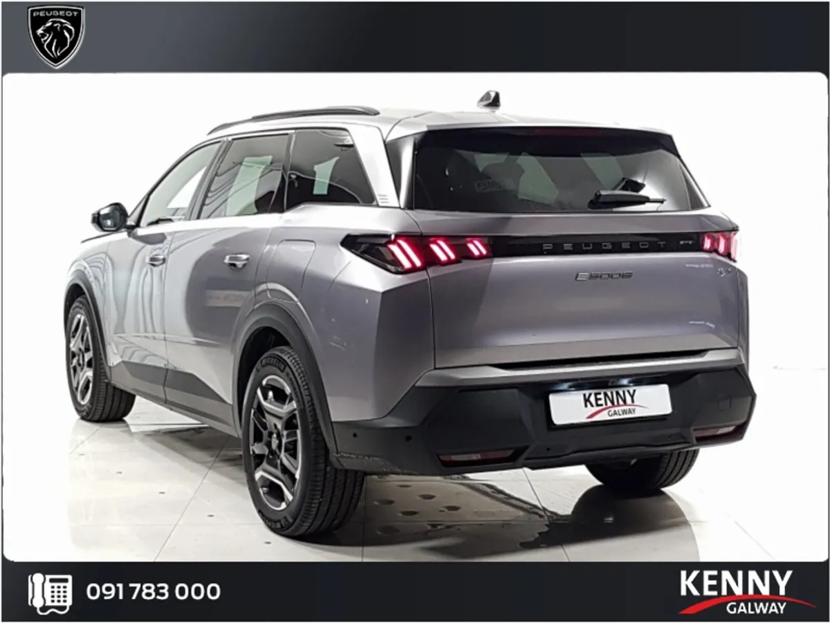 Peugeot 5008 *Deposit Taken* eALLURE 73KWH 210BHP - Image 3