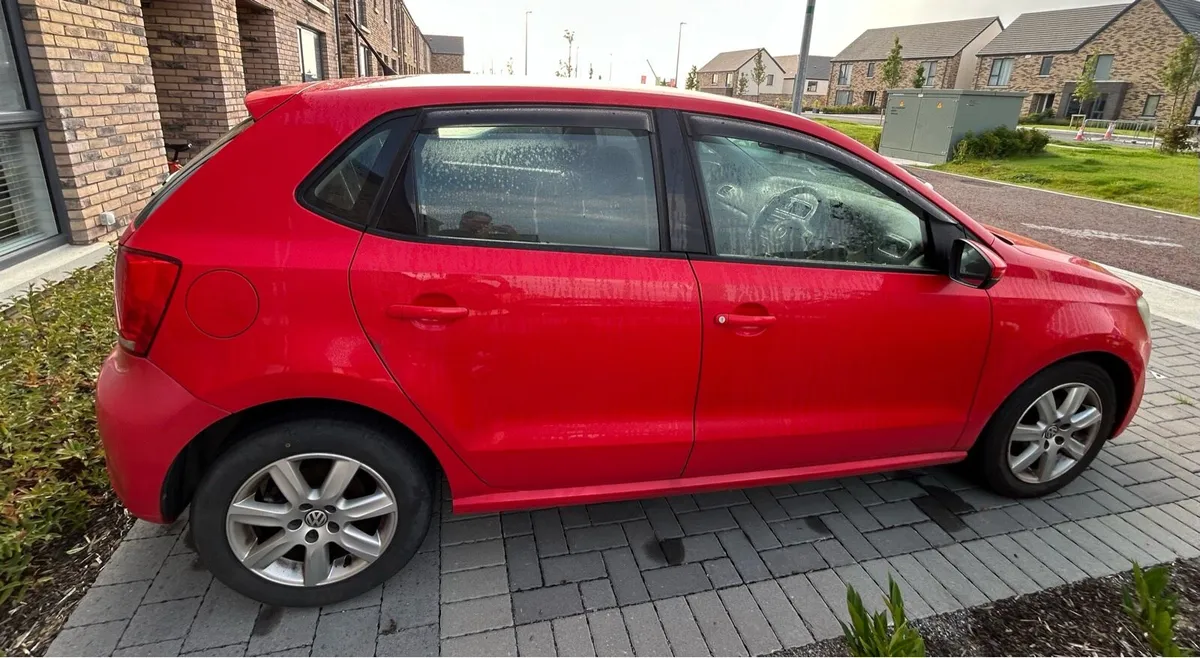 Volkswagen Polo 1.2 TSI Automatic - Image 2