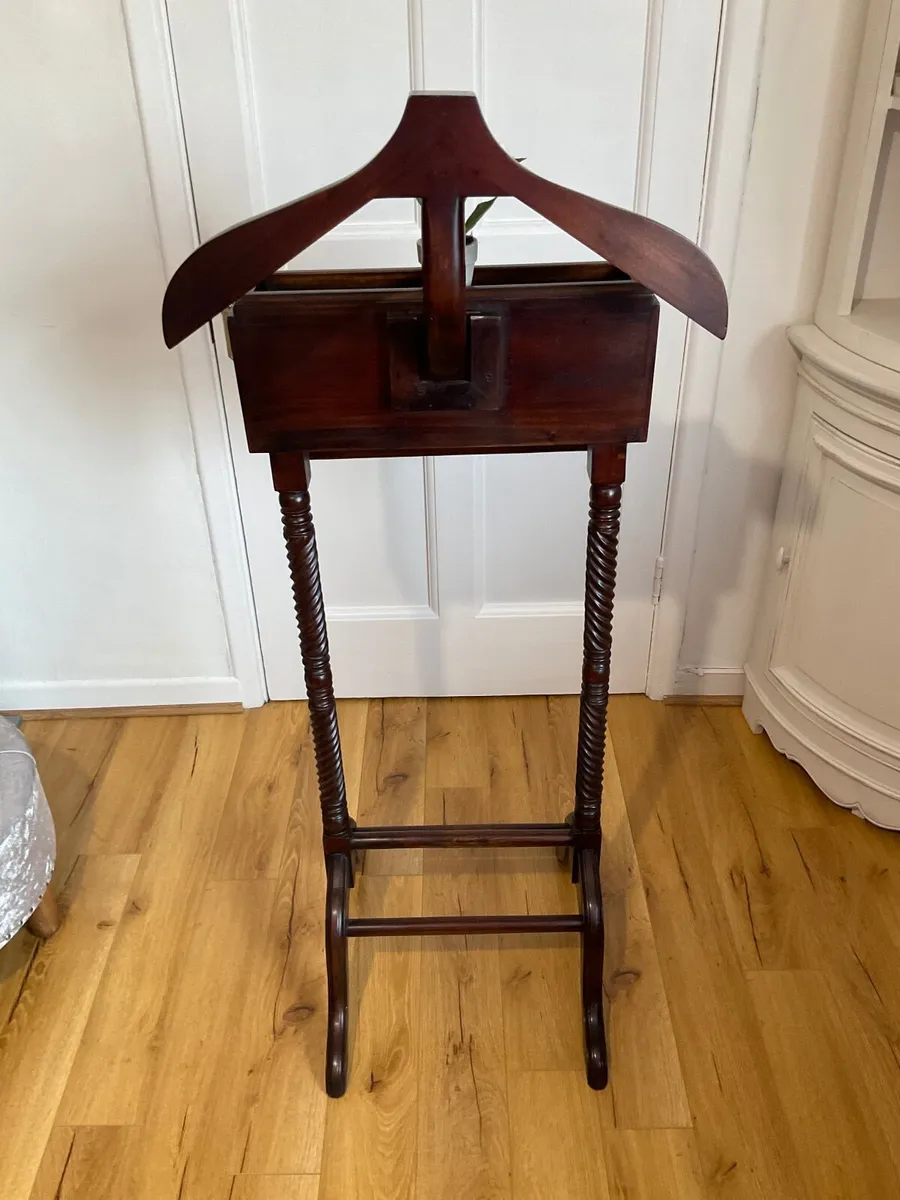 Men’s Valet Stand - Image 3