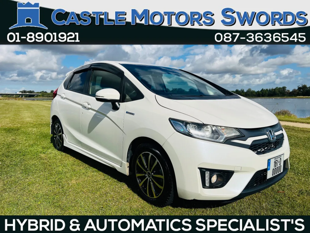 Honda Fit 1.5 HYBRID//FINANCE AVAILABLE//CALL TODA - Image 1
