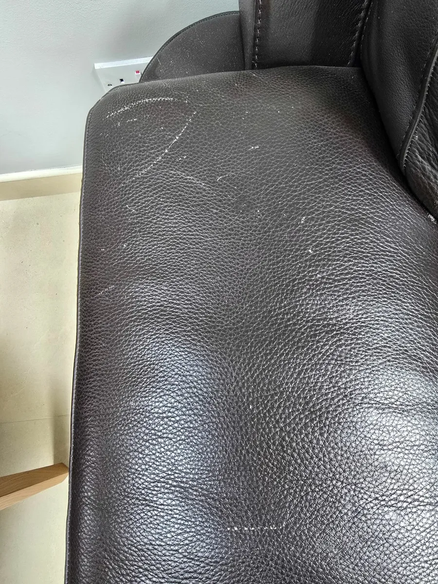Couch - Image 2