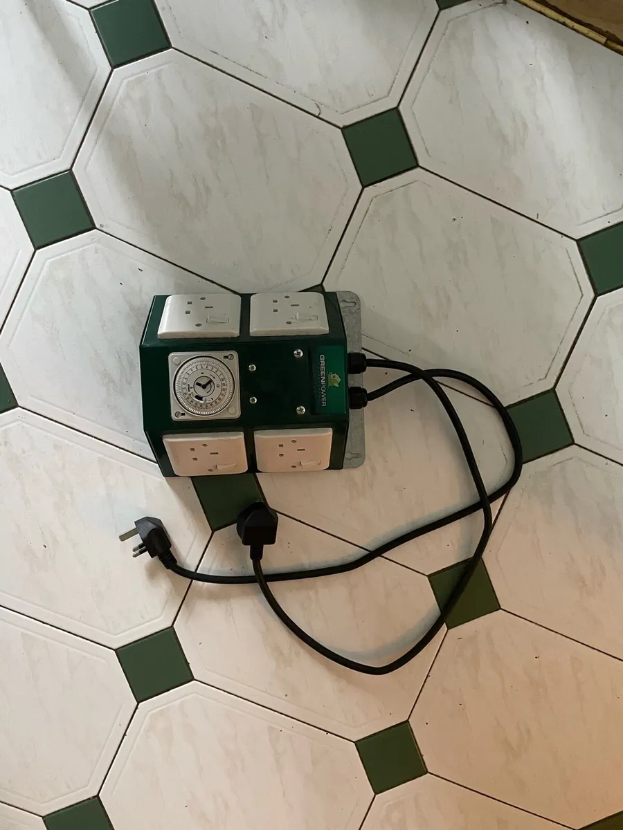 4 socket contractor