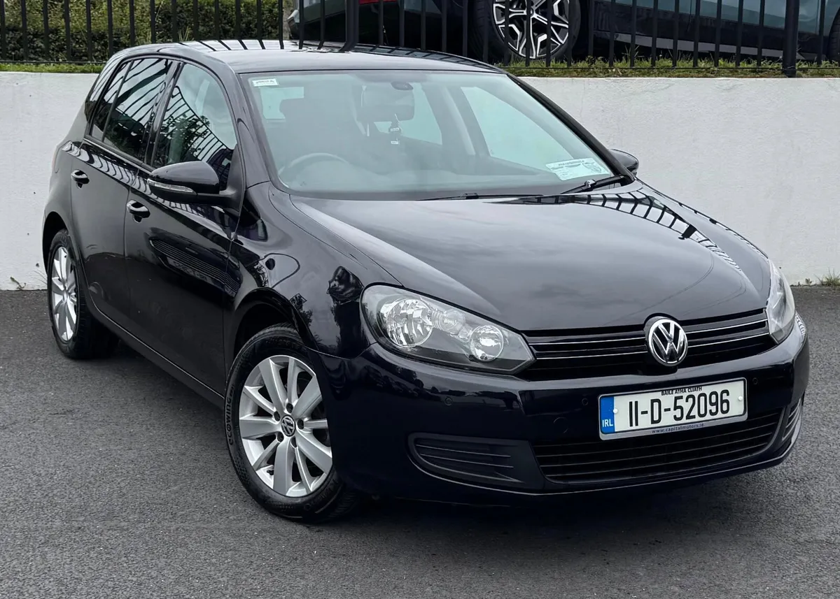 Volkswagen Golf 1.6 D HIGHLINE AUTOMATIC LEATHER - Image 1