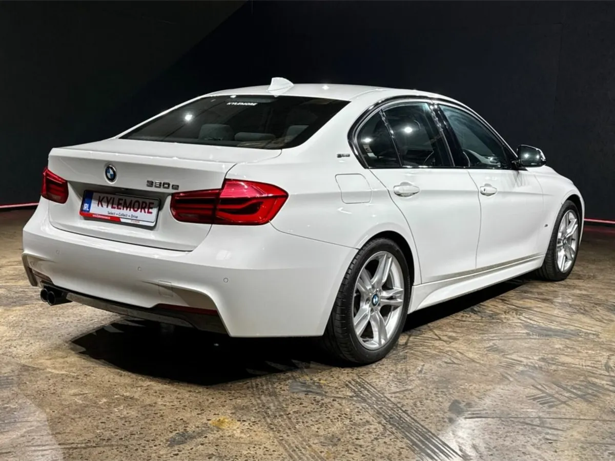 BMW 3-Series 330E M SPORT - CRUISE CONTROL - REVER - Image 4