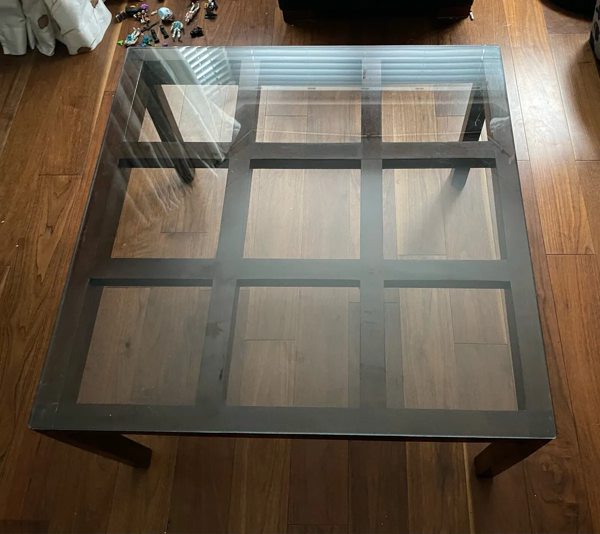 Mahogany coffee table - Image 1