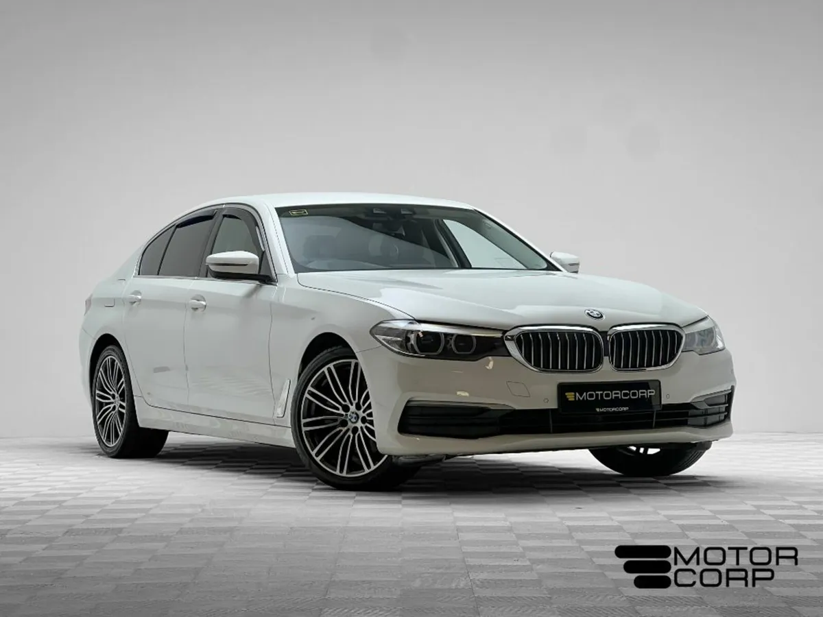 BMW 5-Series 520D SE AUTO - Image 1