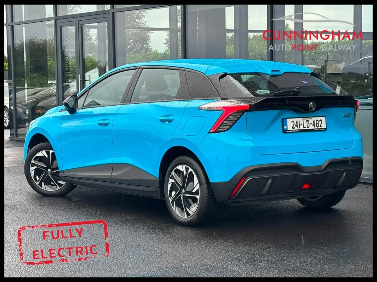 MG MG4 Excite 51kWh Auto - Image 2