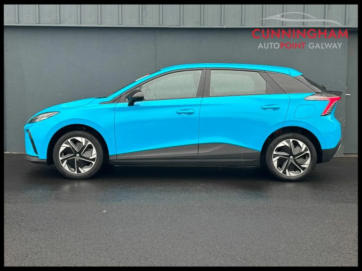 MG MG4 Excite 51kWh Auto - Image 4