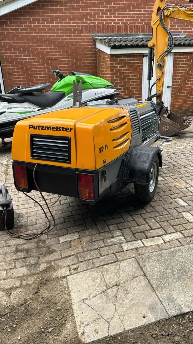 Sp11 diesel plastering machine - Image 1