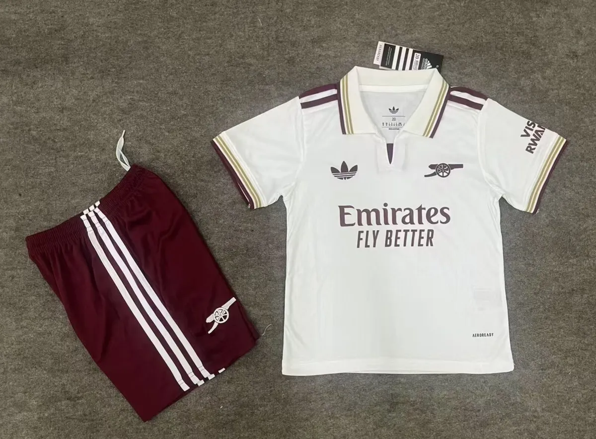 Arsenal home, blue and white away kid sizes - Image 3