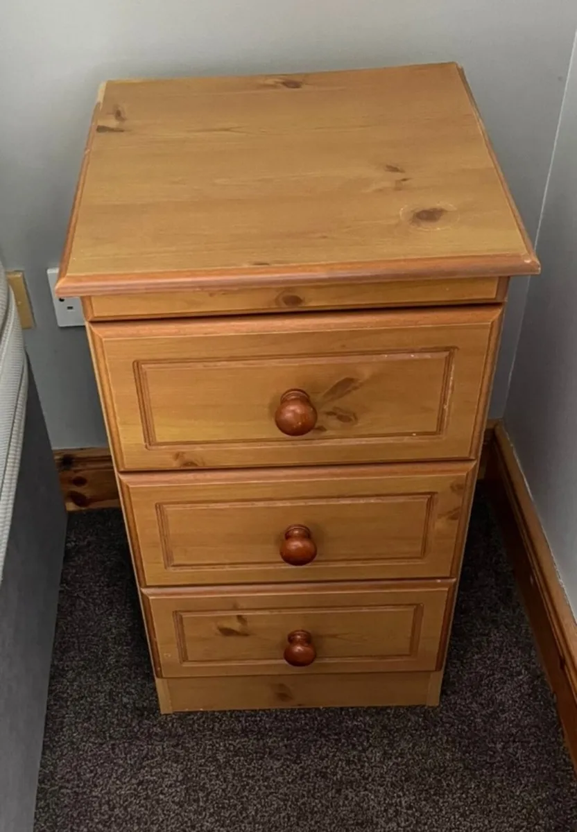 Bedroom lockers for sale - Image 2