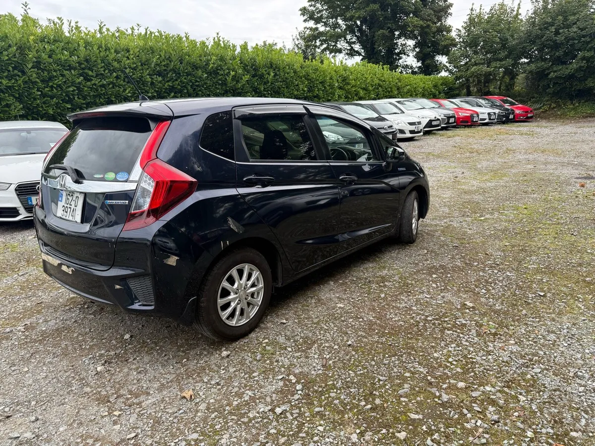 Honda fit 2016 - Image 4