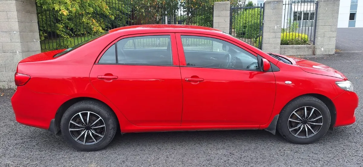 Toyota Corolla 2008 - Image 2