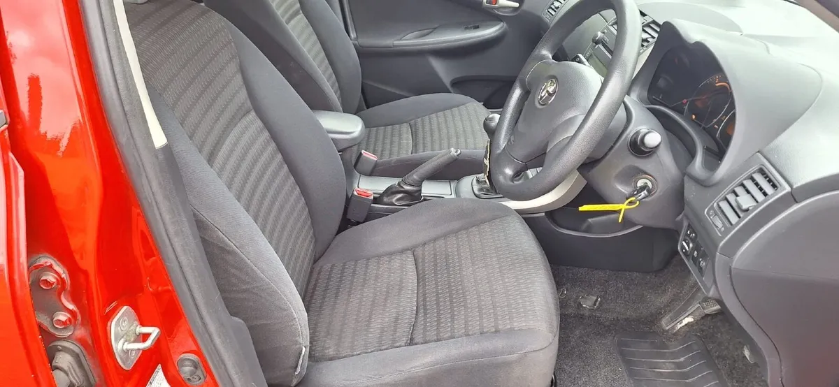 Toyota Corolla 2008 - Image 3