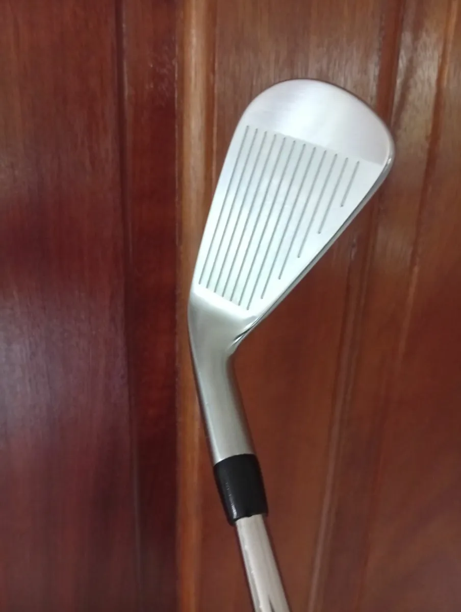 Titleist T100 5-9 Iron + 46 Deg Vokey Nippon Stiff - Image 3