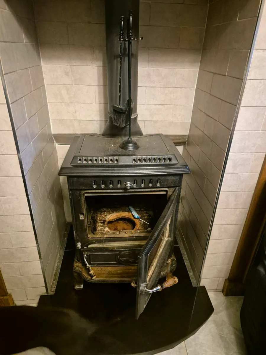 Kitchen stove - Image 2