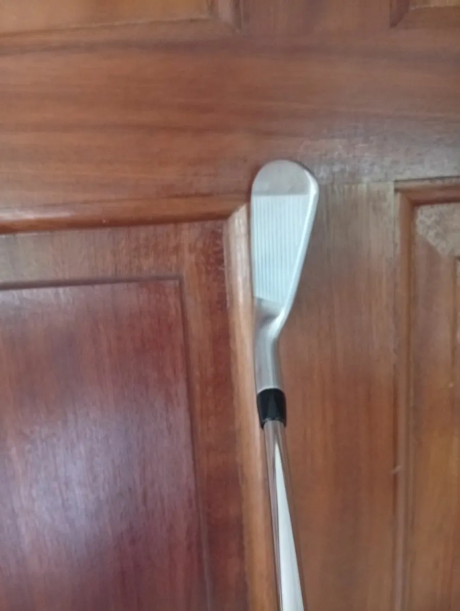Titleist T100 5-9 Iron + 46 Deg Vokey Nippon Stiff - Image 4
