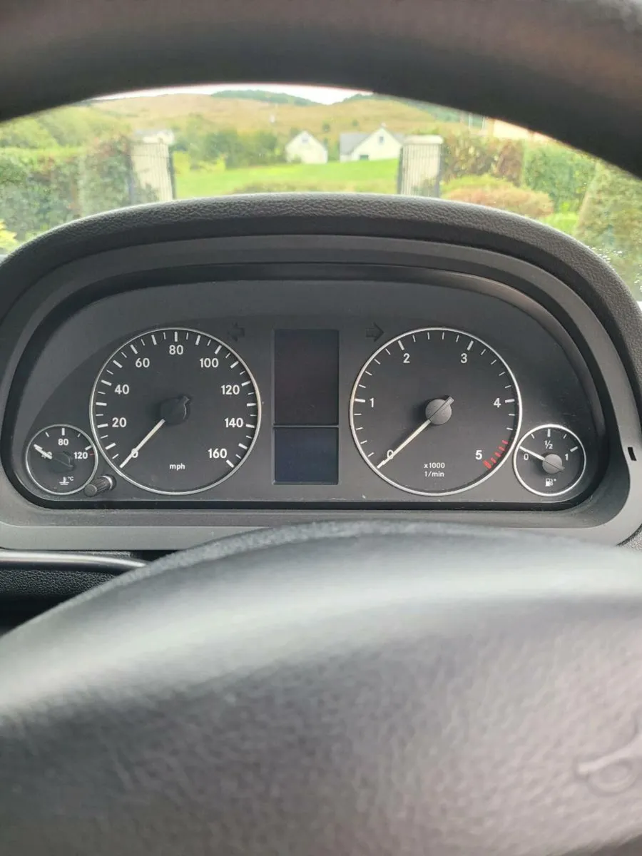 2010 Mercedes Benz A160 CDI Classic SE - Image 2
