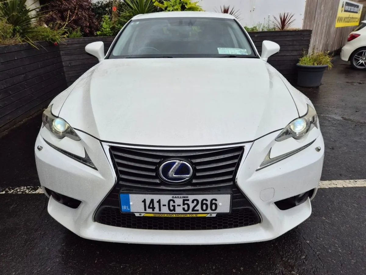 Lexus IS300h 2.5 Hybrid / LUX High Spec / Tax  190 - Image 4